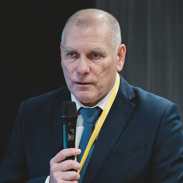 Игорь  Александрович